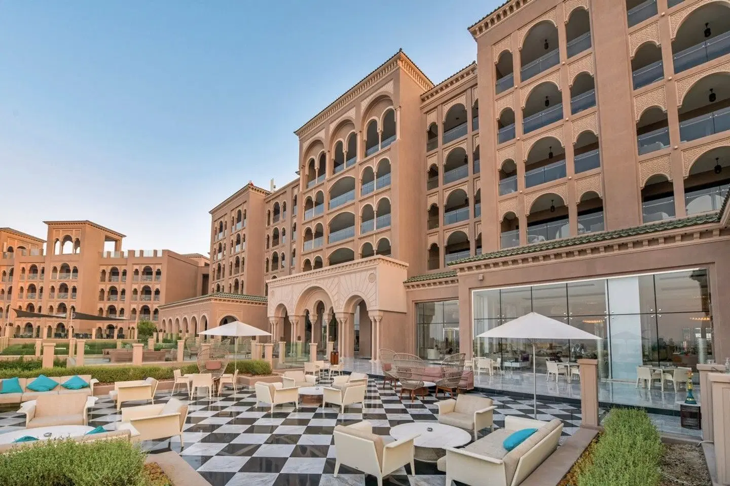 Royal Saray Resort EXTERIOR