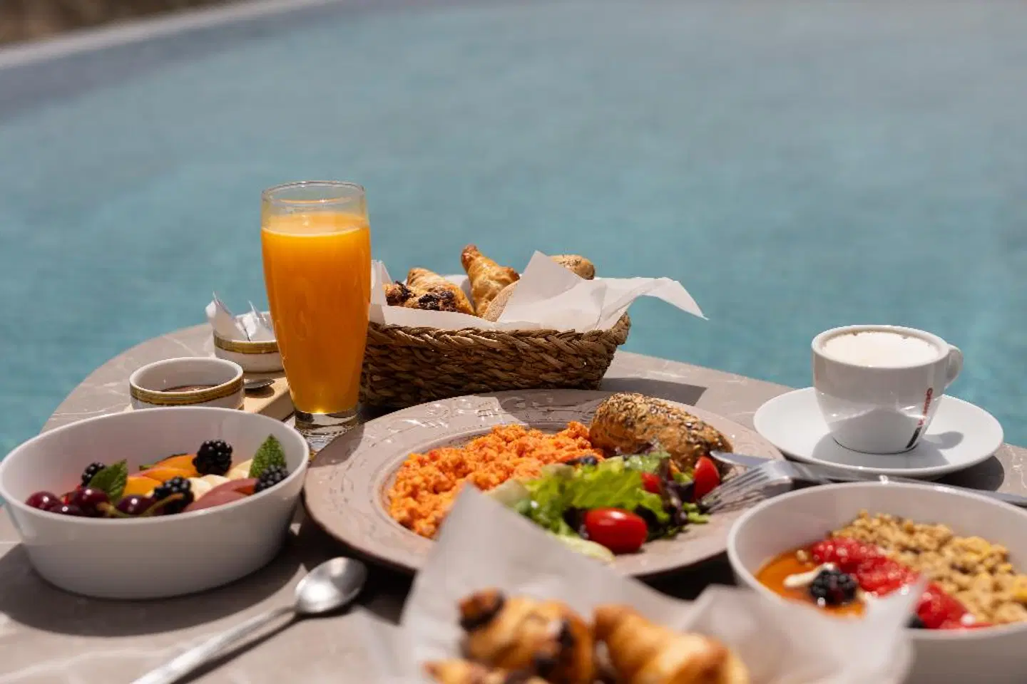 Virtu on the Hill Restaurant