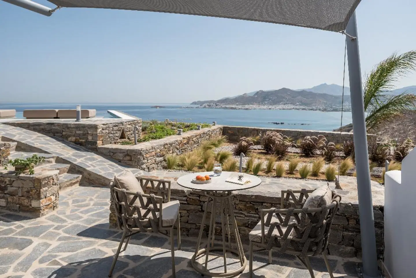 Virtu on the Hill Terrasse