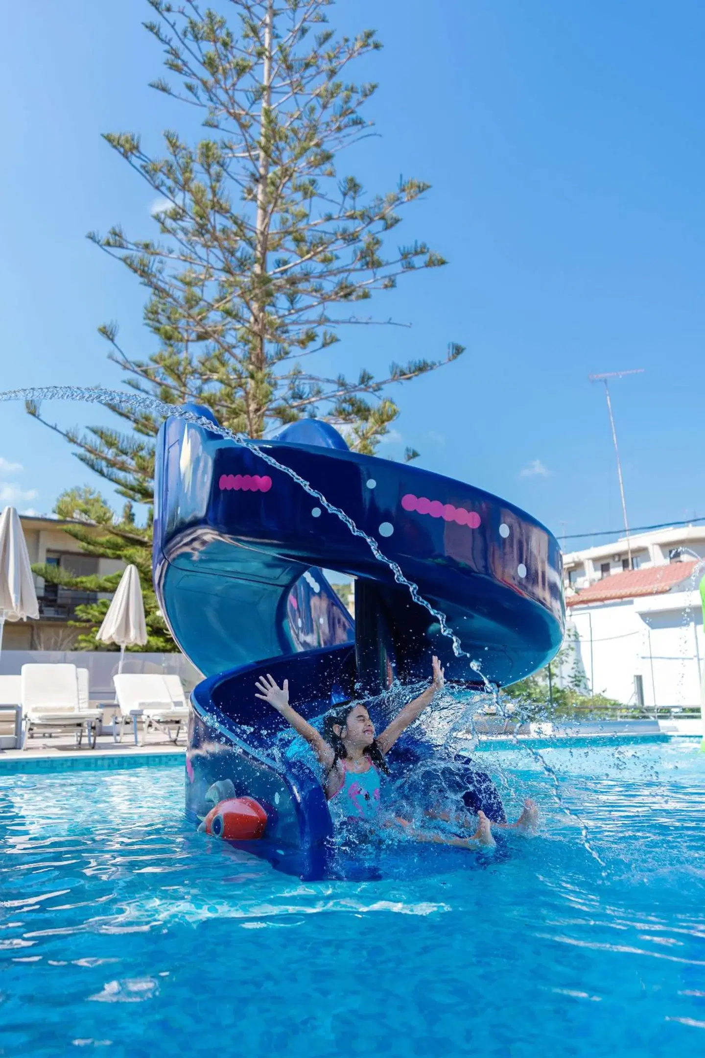 Minos Ambassador SPORTS_AND_LEISURE