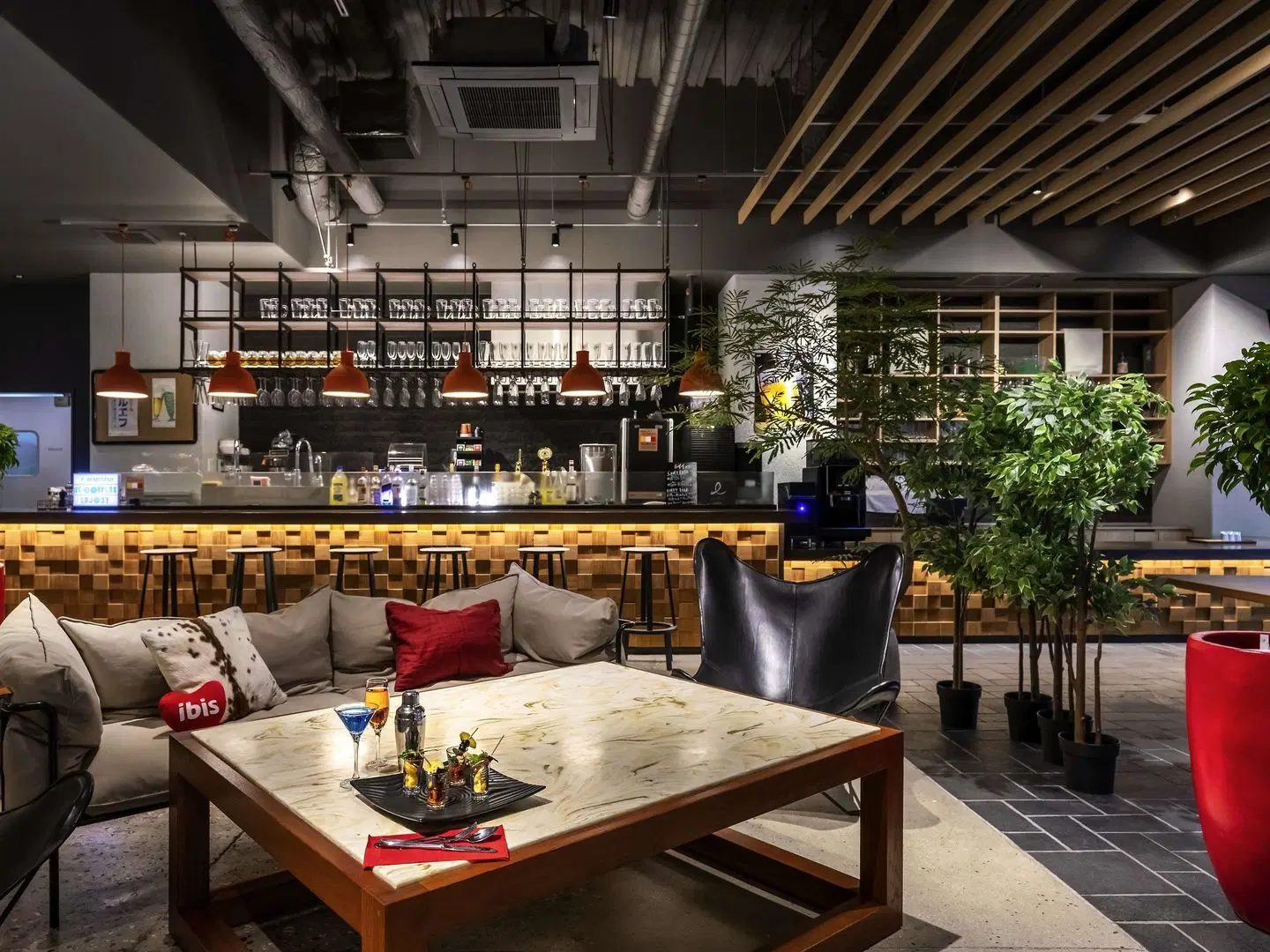 ibis Osaka Umeda Bar