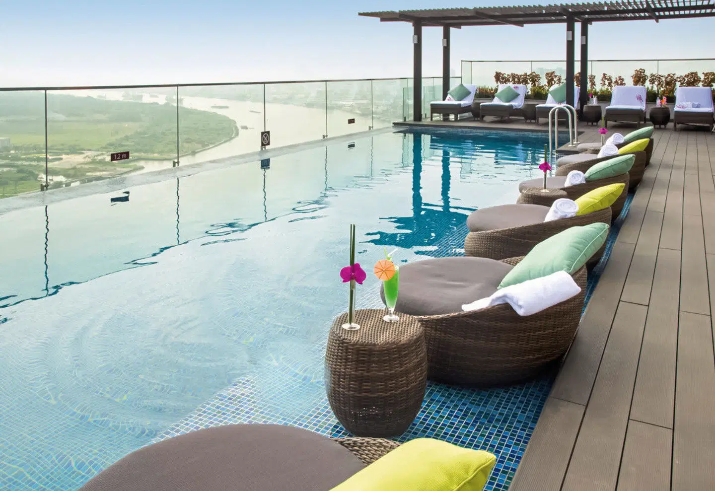 Liberty Central Saigon Riverside Hallenbad