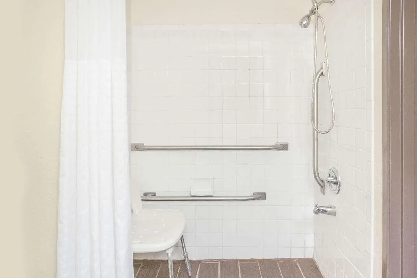 Baymont by Wyndham Holland Badezimmer