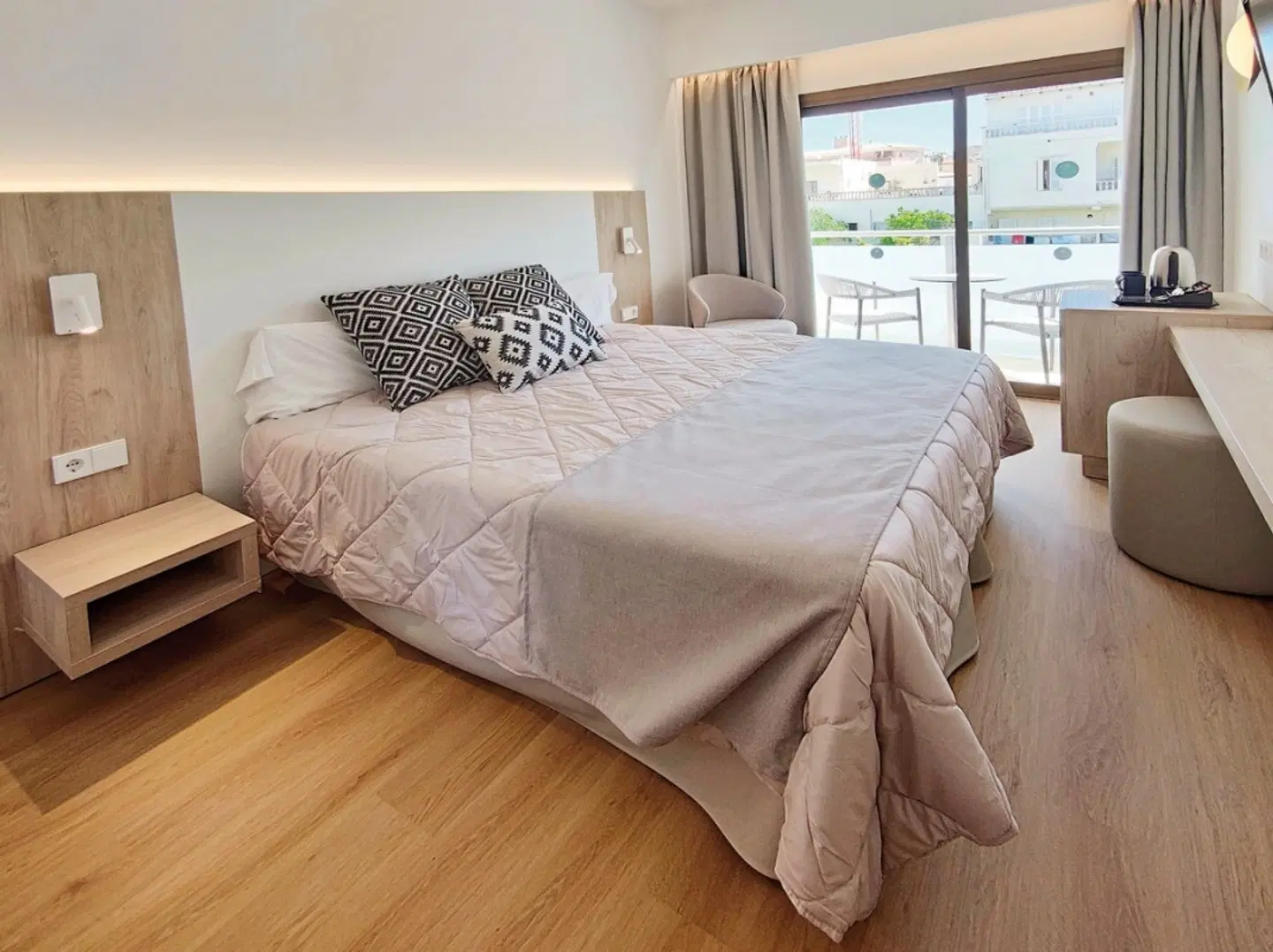 Flacalco ROOM_EXAMPLE