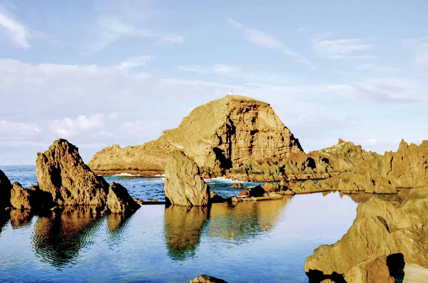 Levadas, üppige Vegetation und raue Küsten LANDSCAPE
