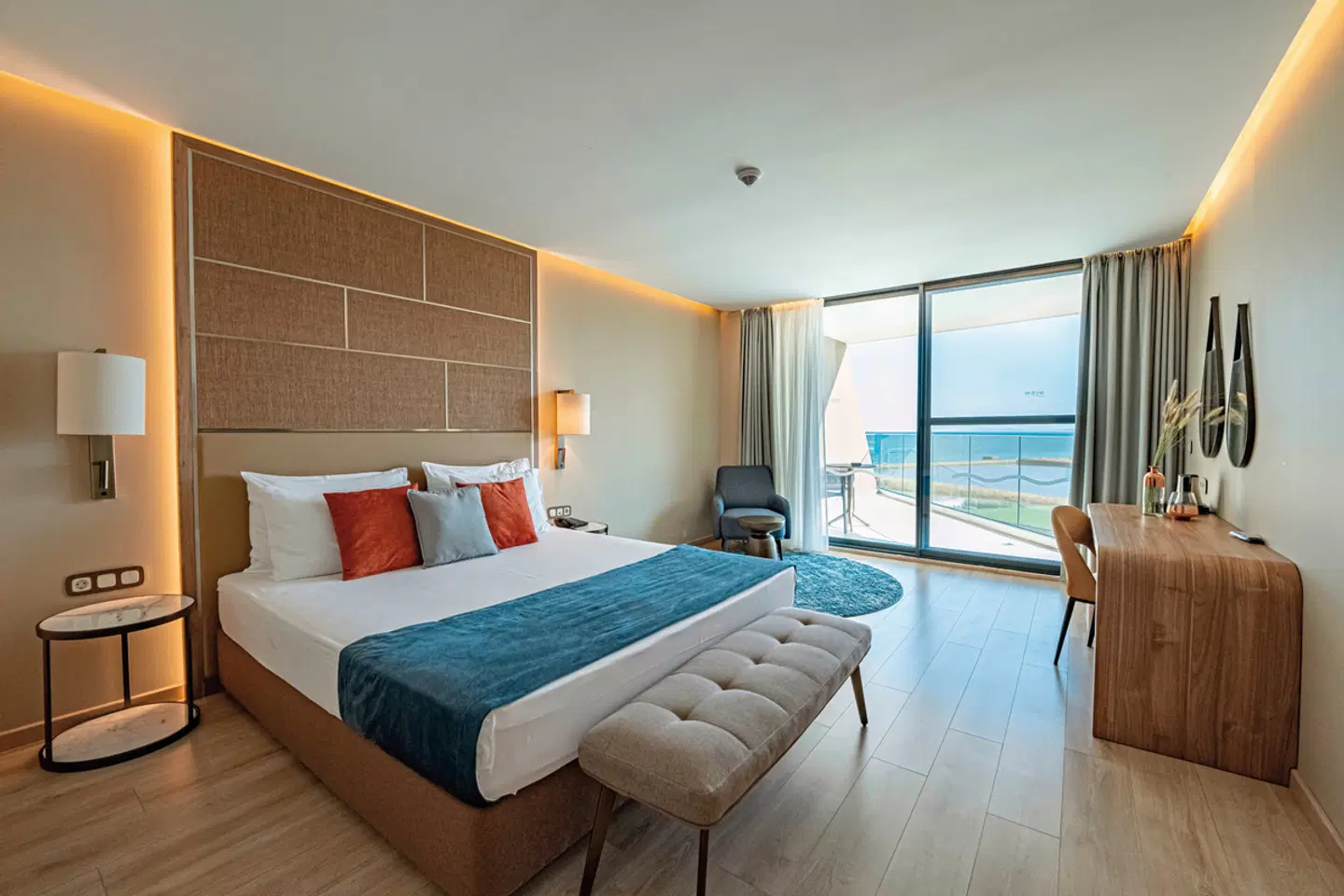 Wave Resort ROOM_EXAMPLE