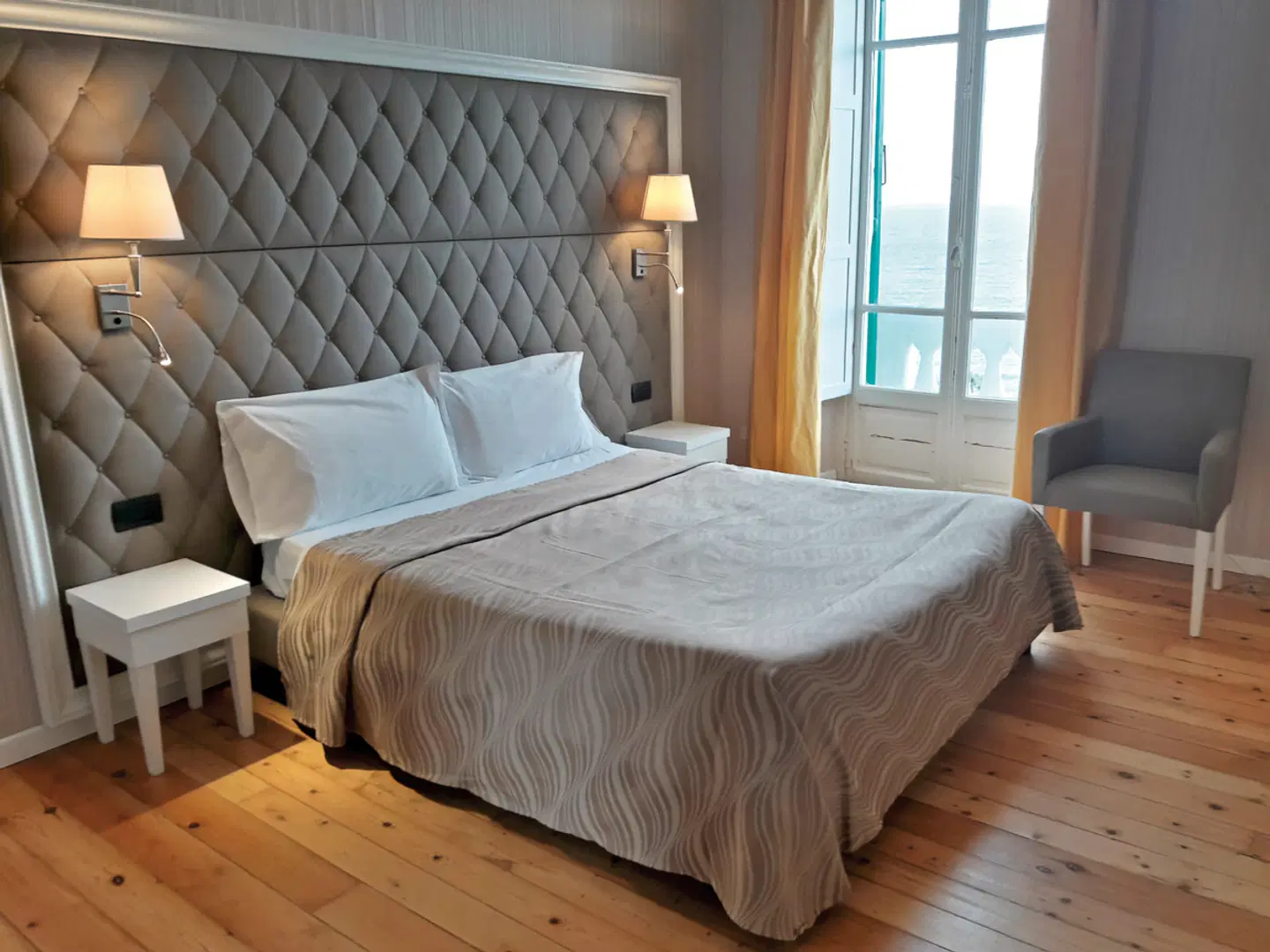 Grand Hotel & Des Anglais ROOM_EXAMPLE