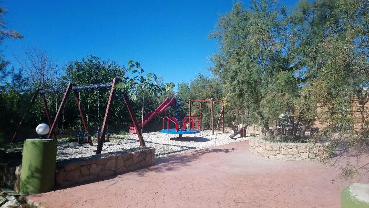 Zest @ xi beach Strand