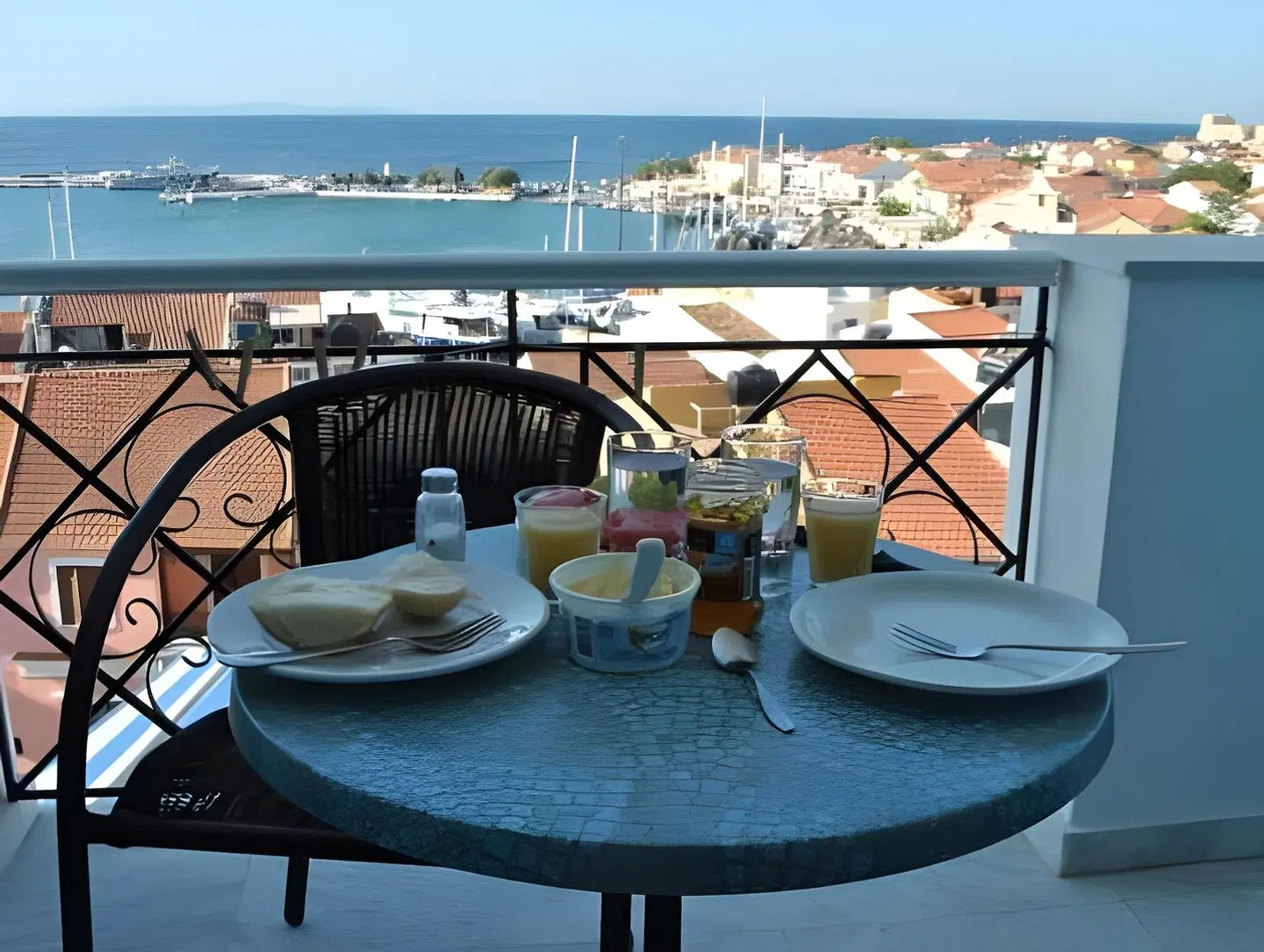 Zorbas Hotel & Studios Terrasse