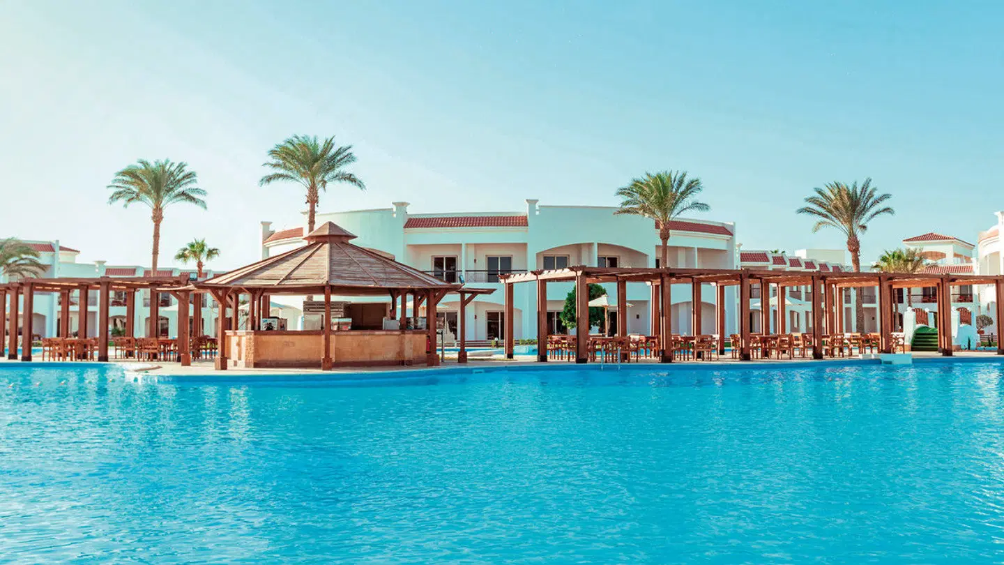 SUNRISE Alma Bay Resort OUTDOOR_POOL