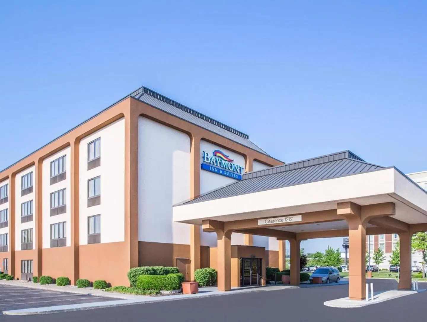 Baymont by Wyndham Cincinnati EXTERIOR