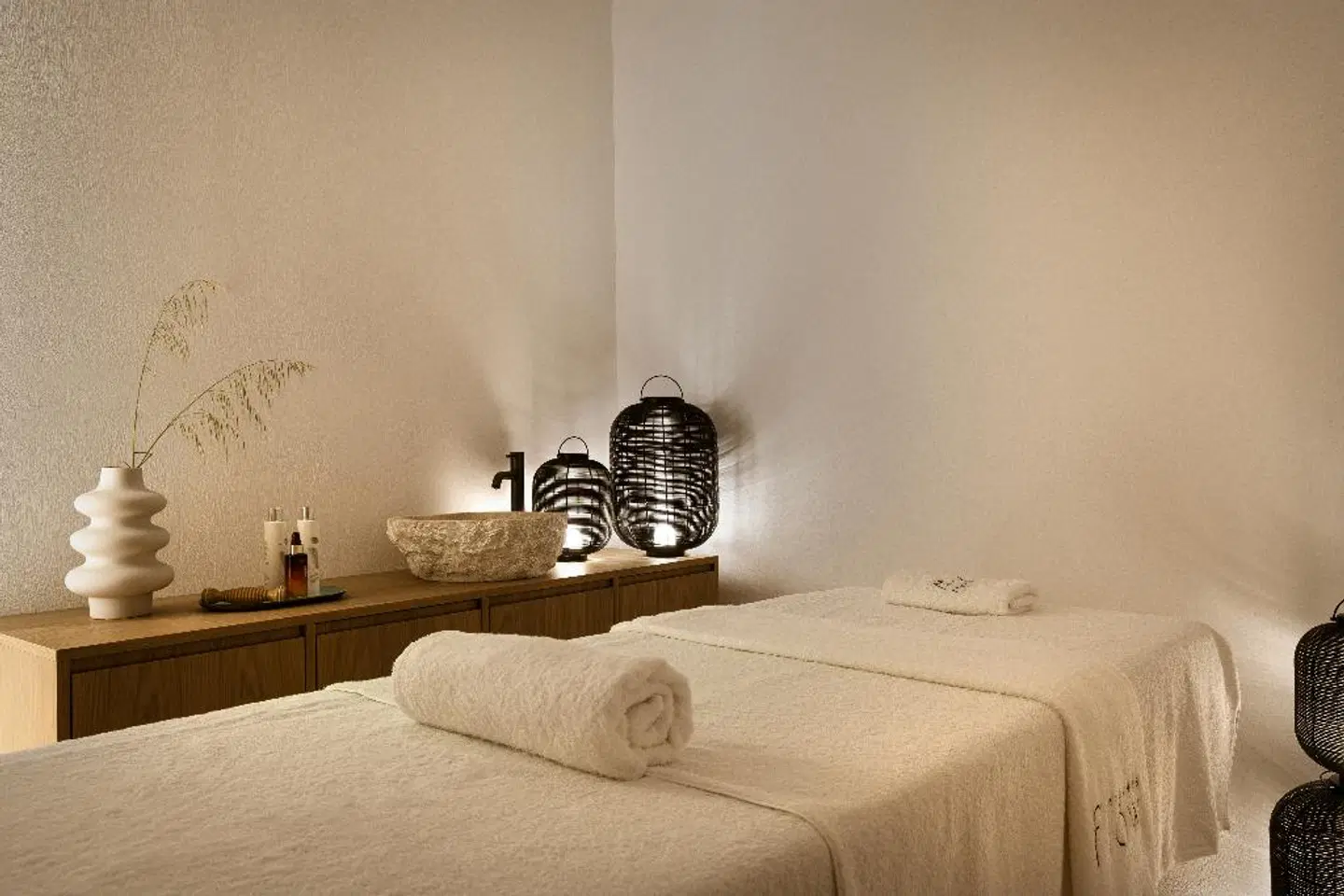 Mykonos Flow ROOM_EXAMPLE