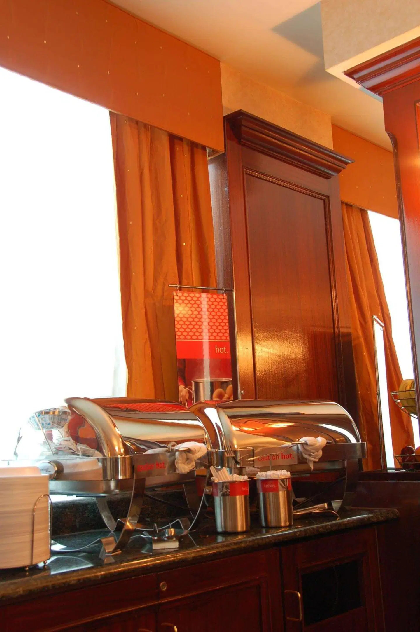 Hampton Inn by Hilton Ottawa Restaurant