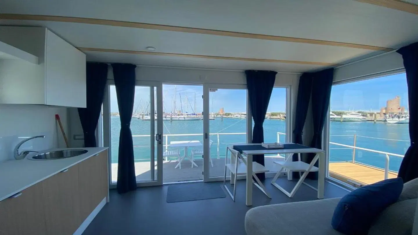 Floating Resort Rimini HEALTH_BEAUTY