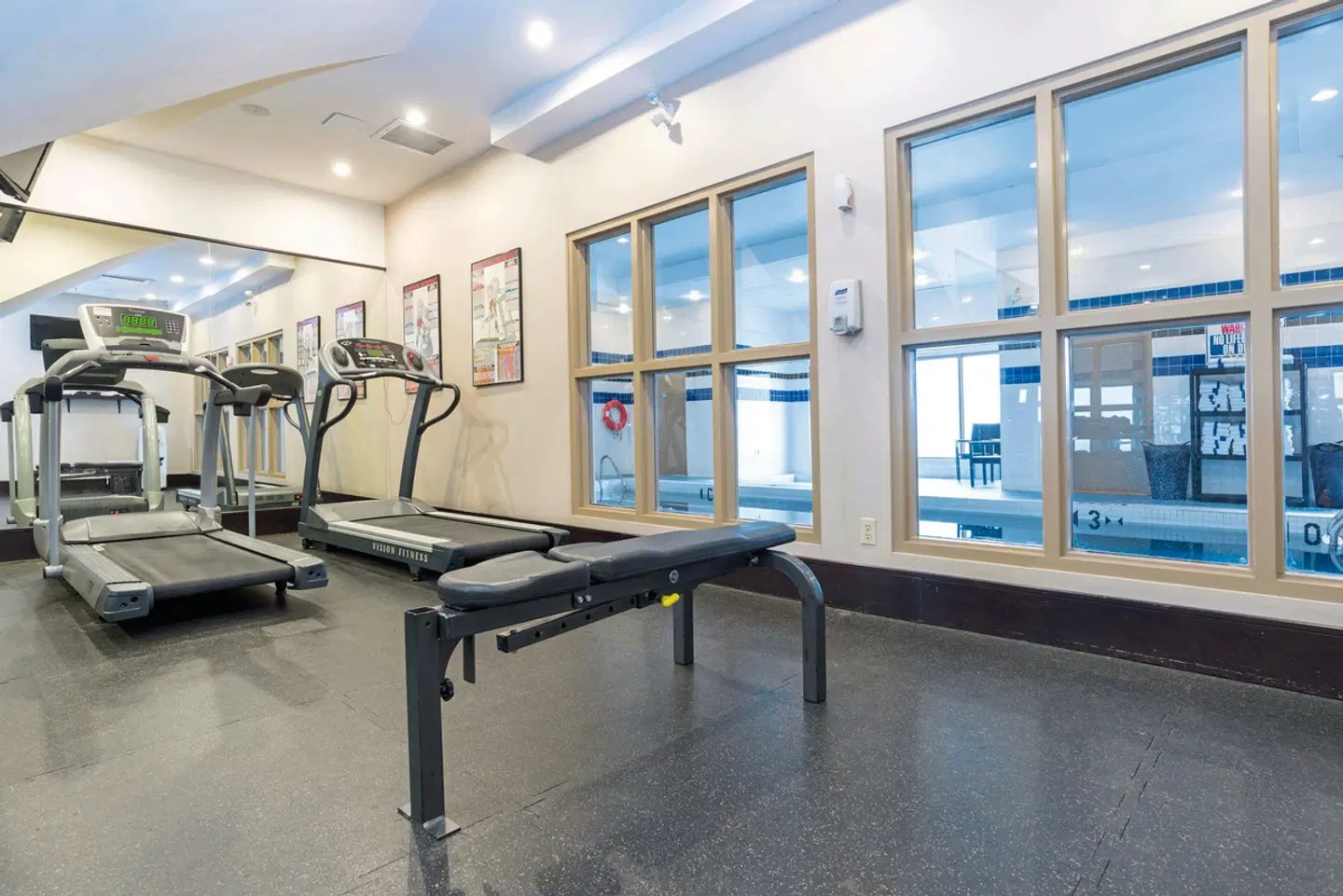 Sandman Signature Hotel Calgary Airport SPORTS_AND_LEISURE