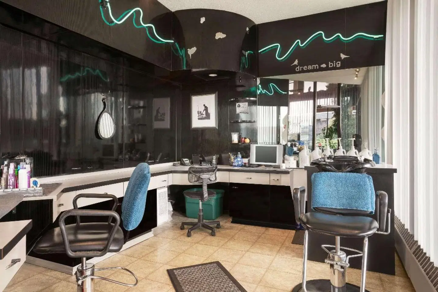 Baymont by Wyndham Medicine Hat Bar