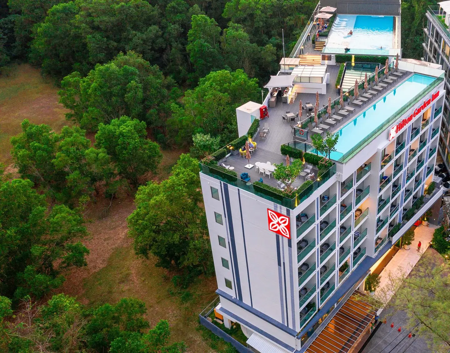 Hilton Garden Inn Phuket Bang Tao EXTERIOR