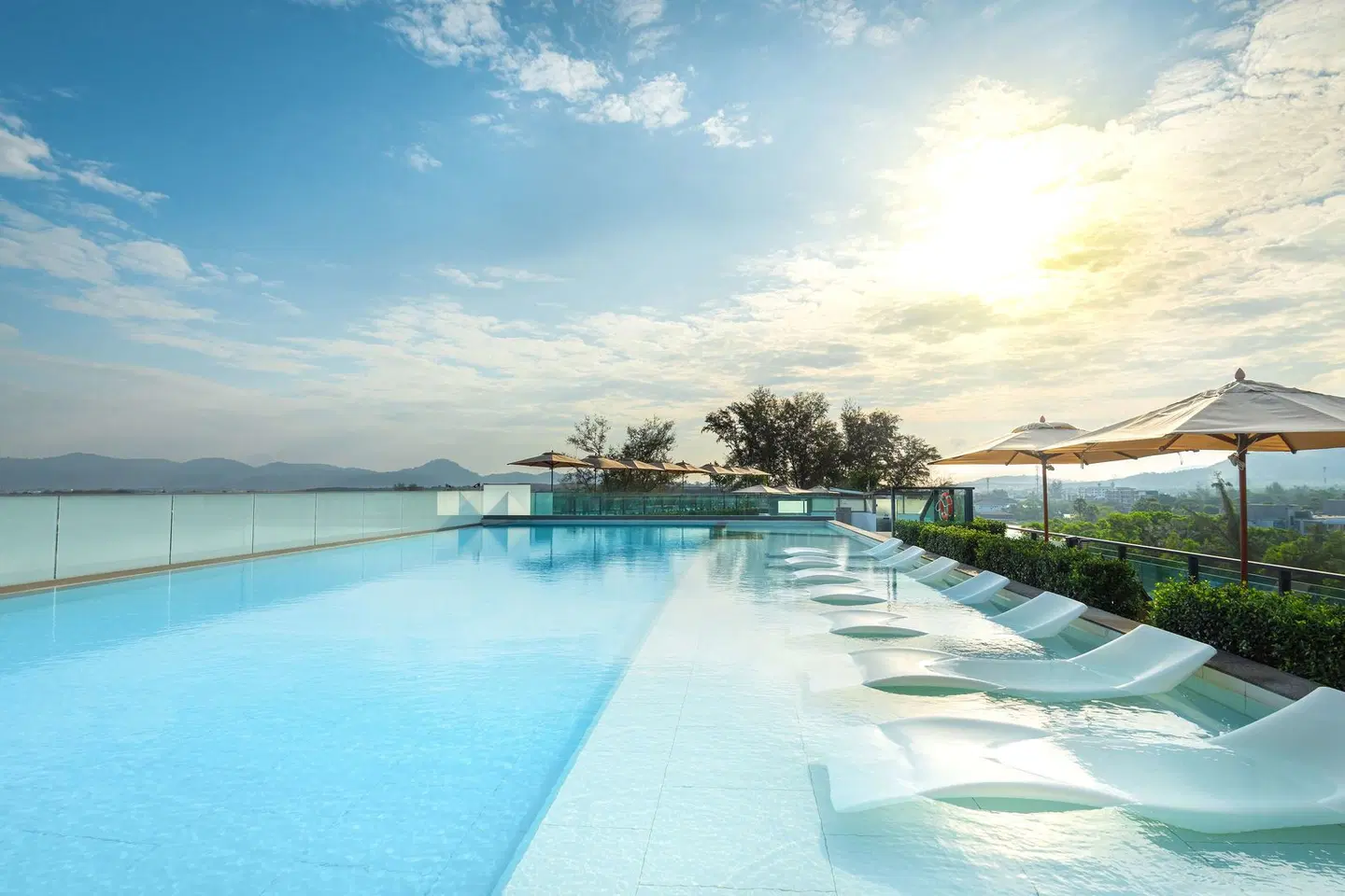 Hilton Garden Inn Phuket Bang Tao OUTDOOR_POOL