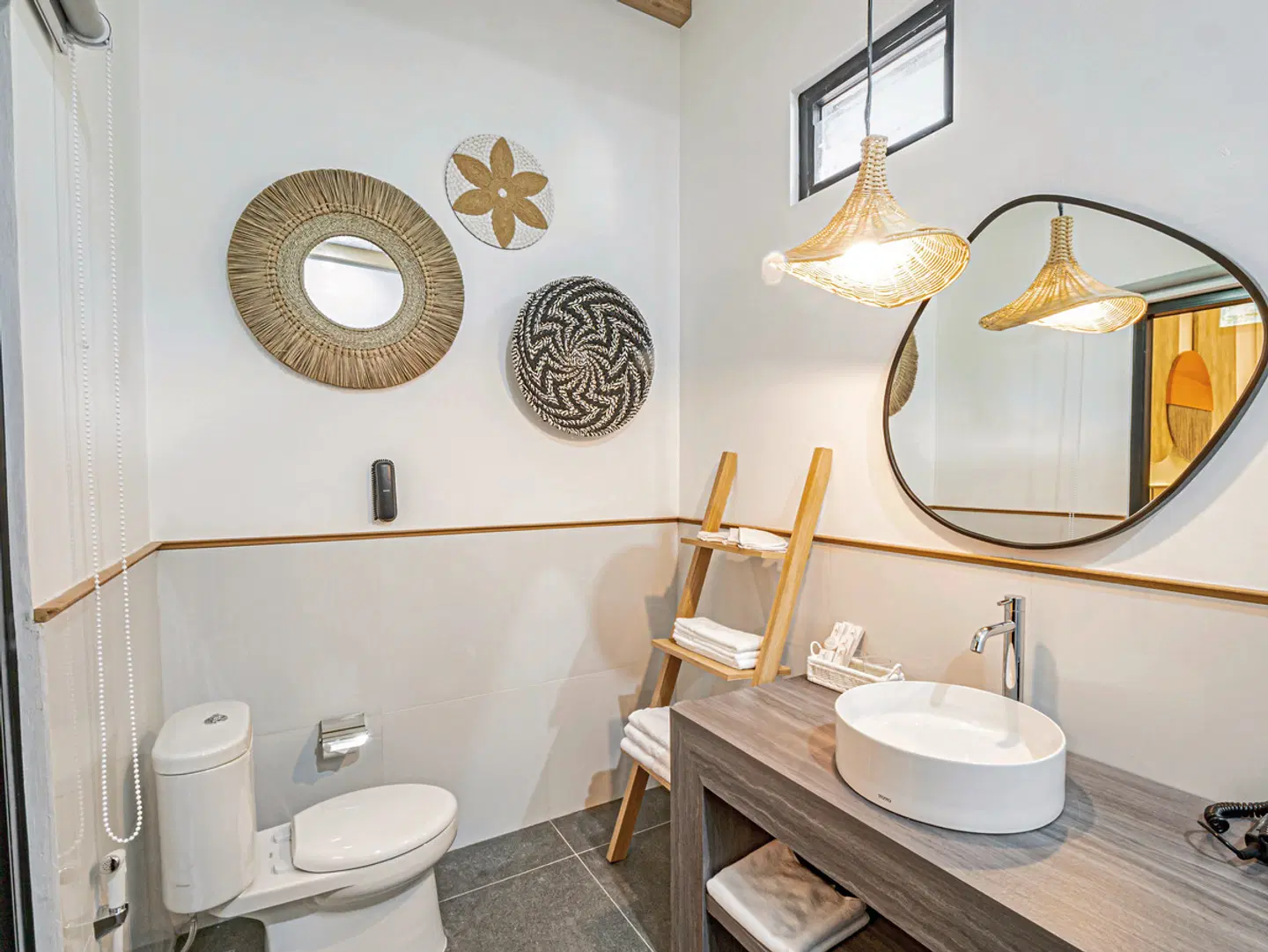 Jambuluwuk Oceano Resort Gili Trawangan Badezimmer