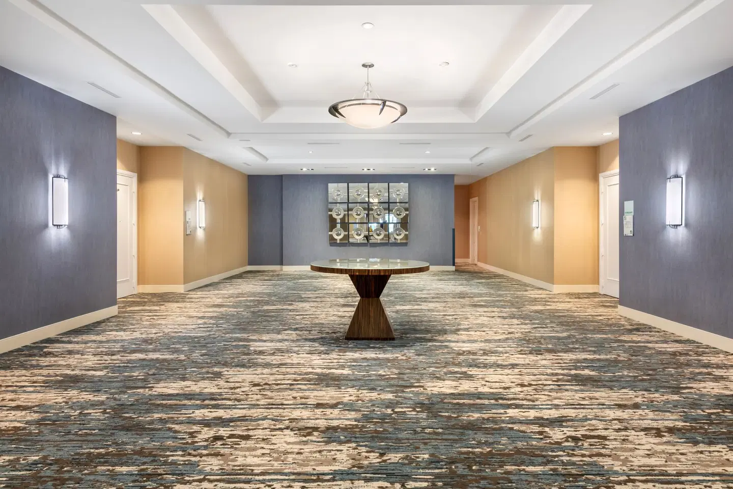 Holiday Inn Orlando-Disney Springs® Area HEALTH_BEAUTY