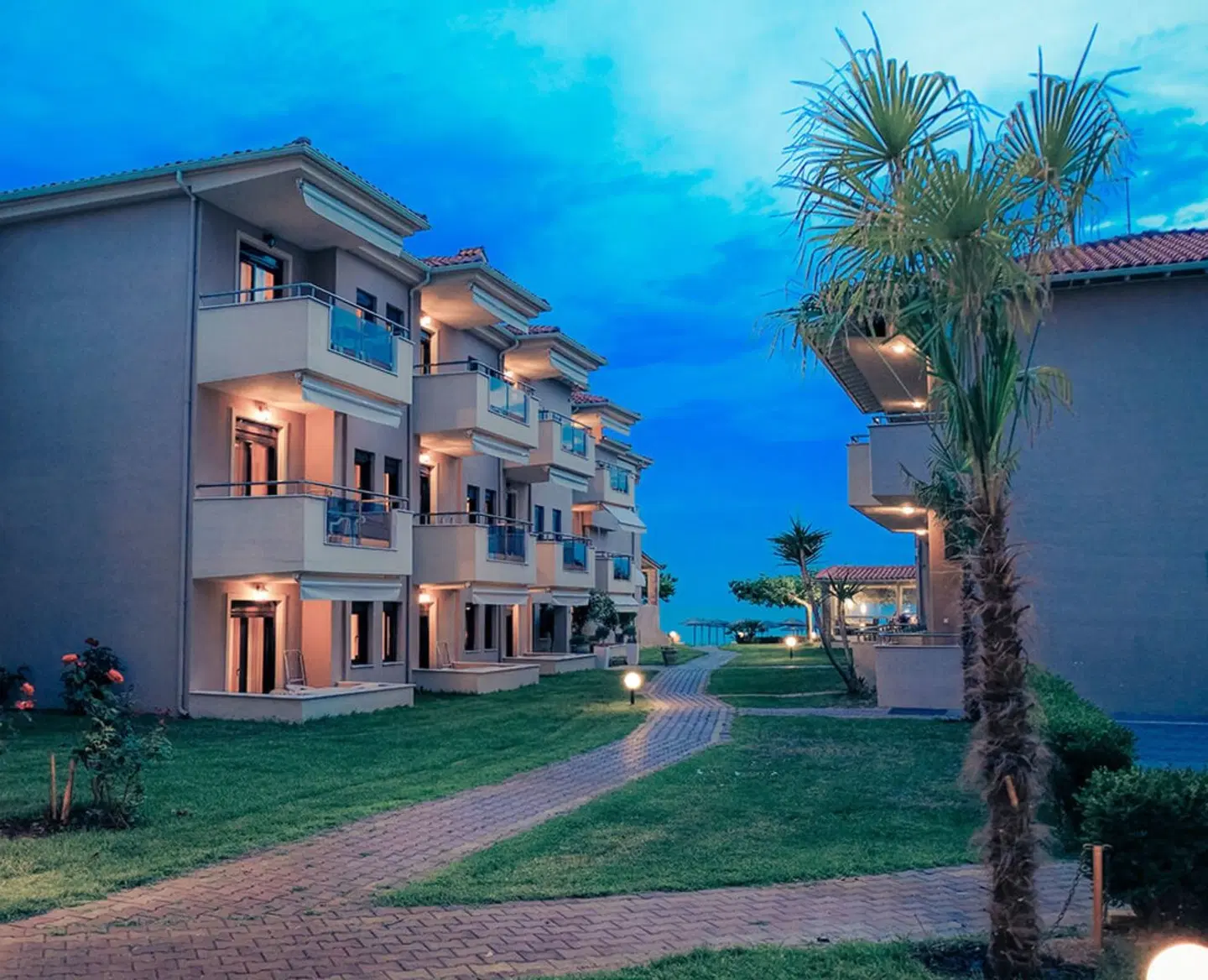 Alkioni By The Sea PEOPLE