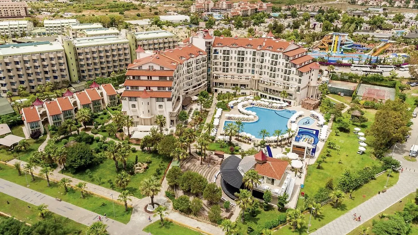 Bella Resort & Spa EXTERIOR