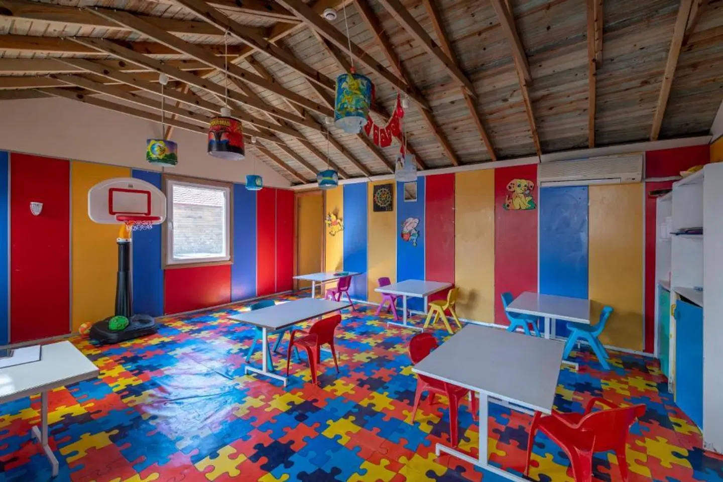 Armas Green Fugla Hallenbad