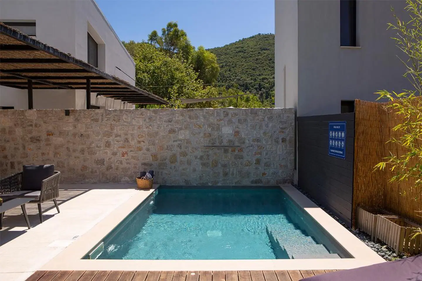 Seascape Villas OUTDOOR_POOL