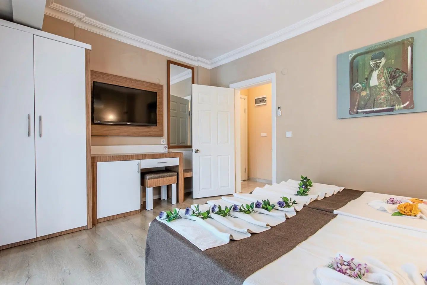 Incekum Su ROOM_EXAMPLE