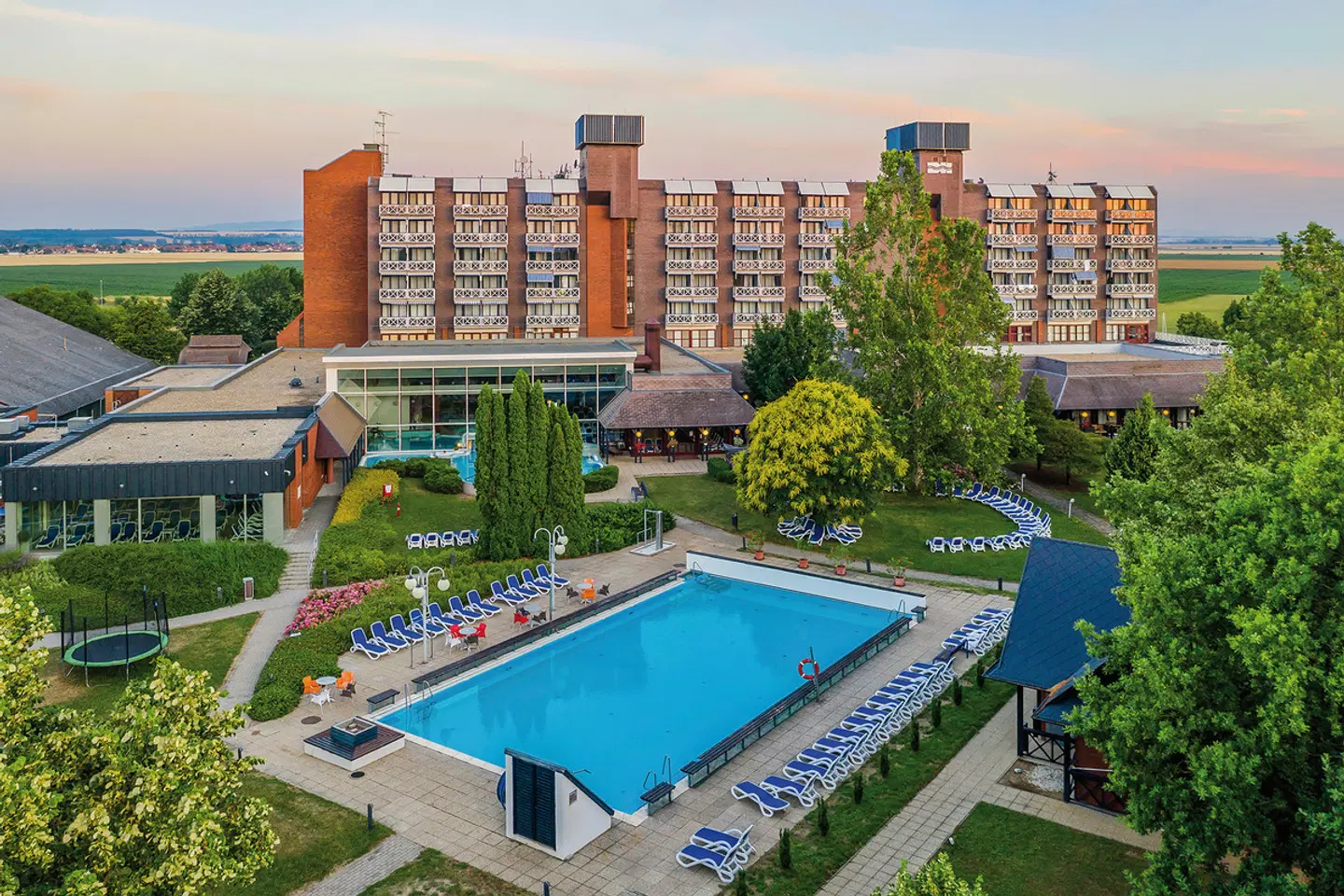 Danubius Hotel Bük OUTDOOR_POOL