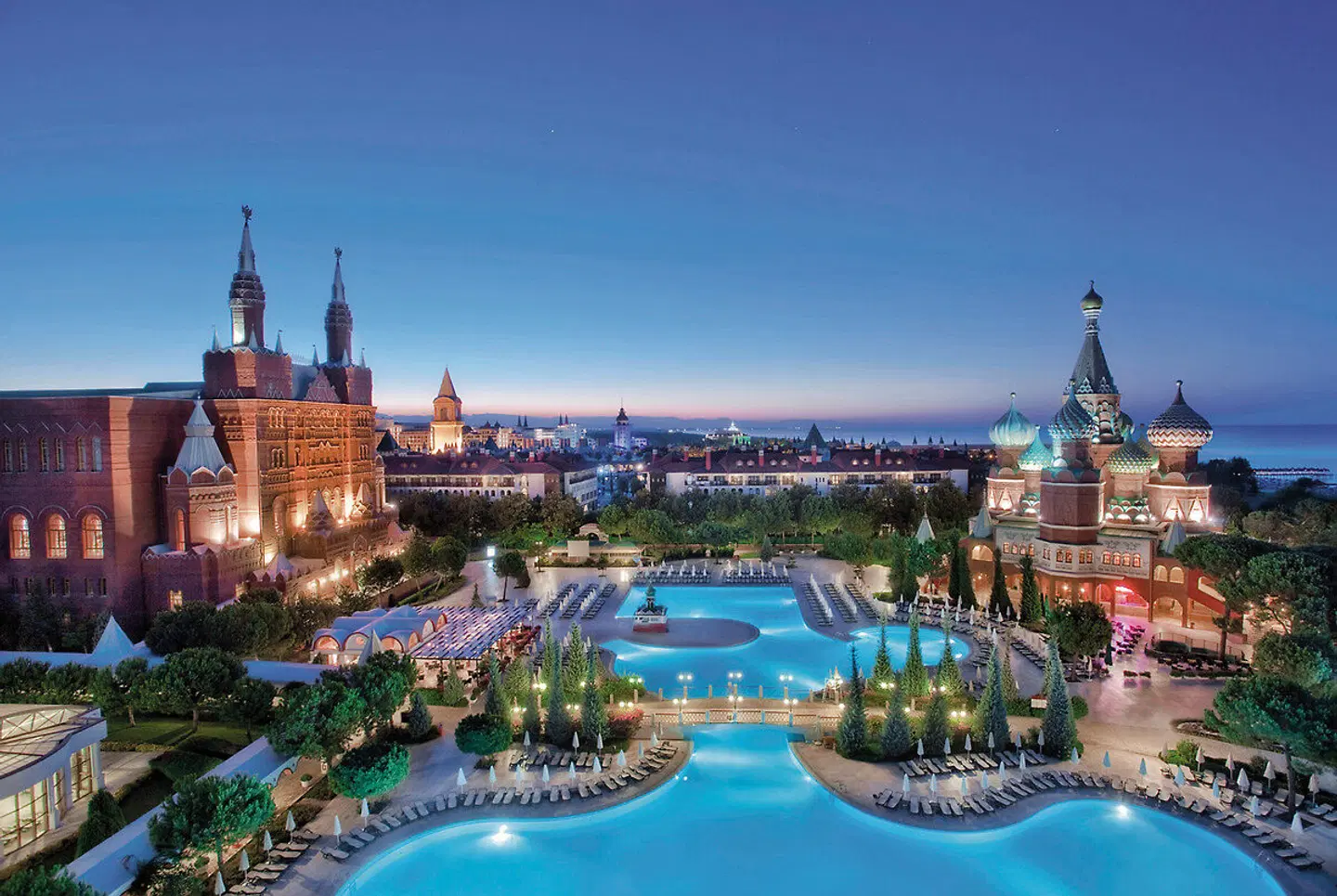 Kremlin Palace OUTDOOR_POOL