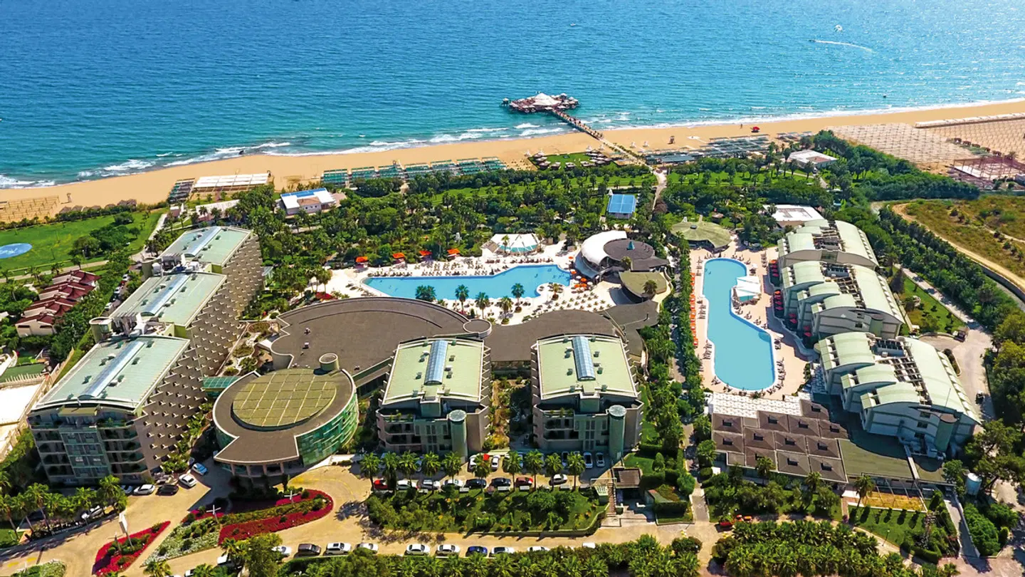 VONRESORT Golden Coast EXTERIOR