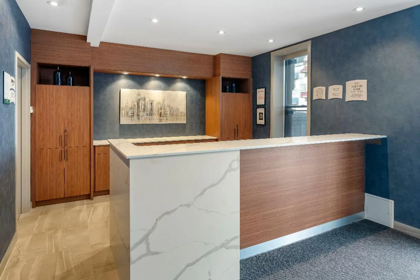 QUALITY INN CENTRE-VILLE LOUNGE_LOBBY