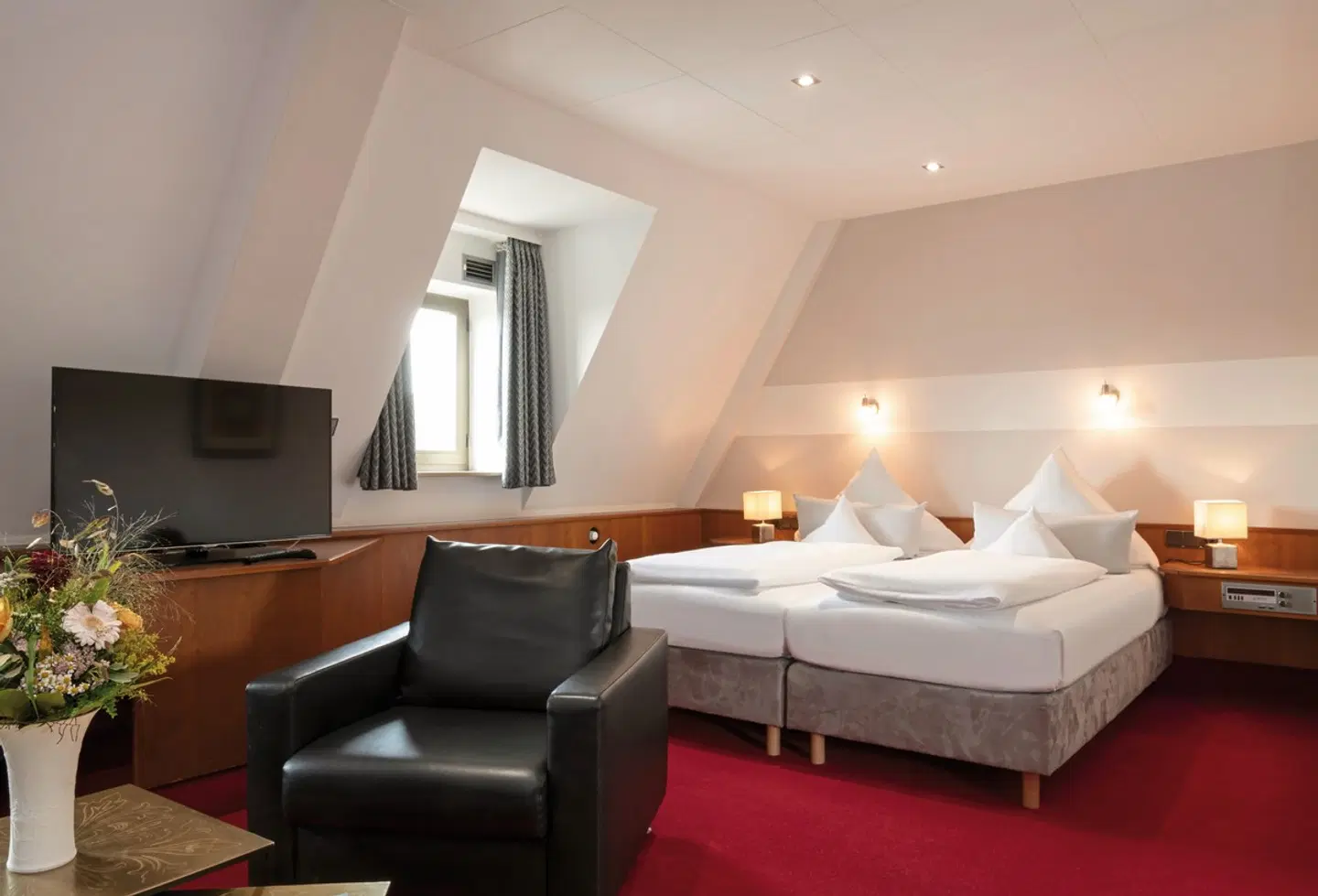 Hotel Amberger ROOM_EXAMPLE