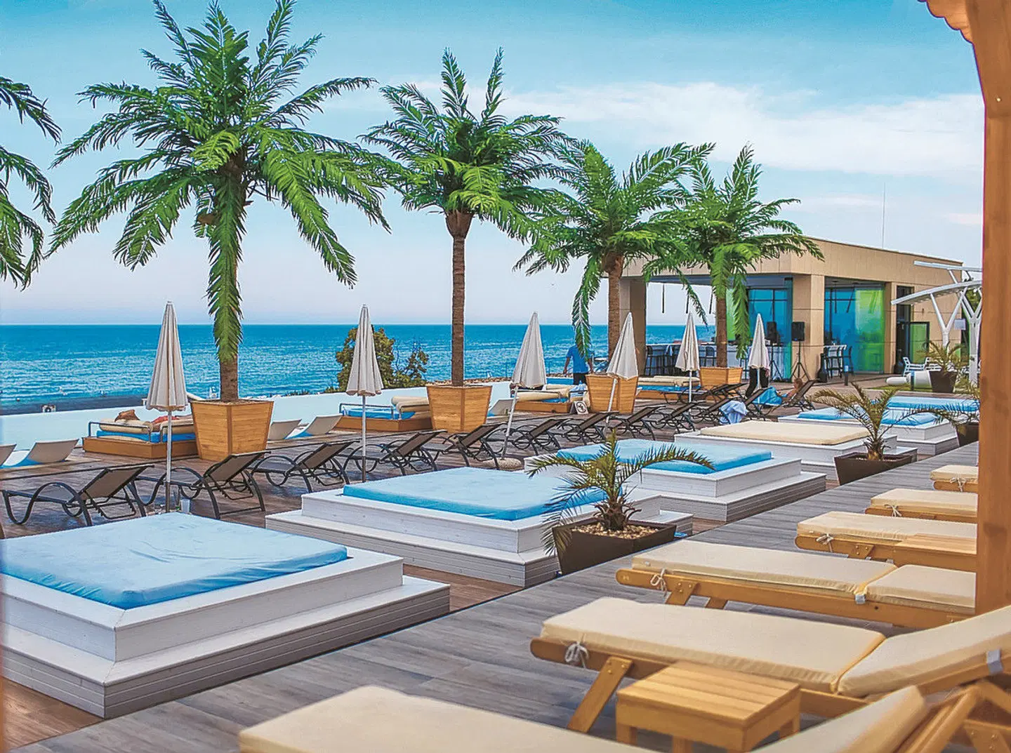 International Hotel Casino & Tower Suites OUTDOOR_POOL