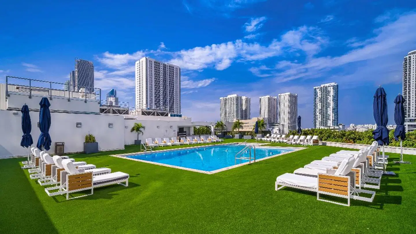 Hilton Miami Downtown OUTDOOR_POOL