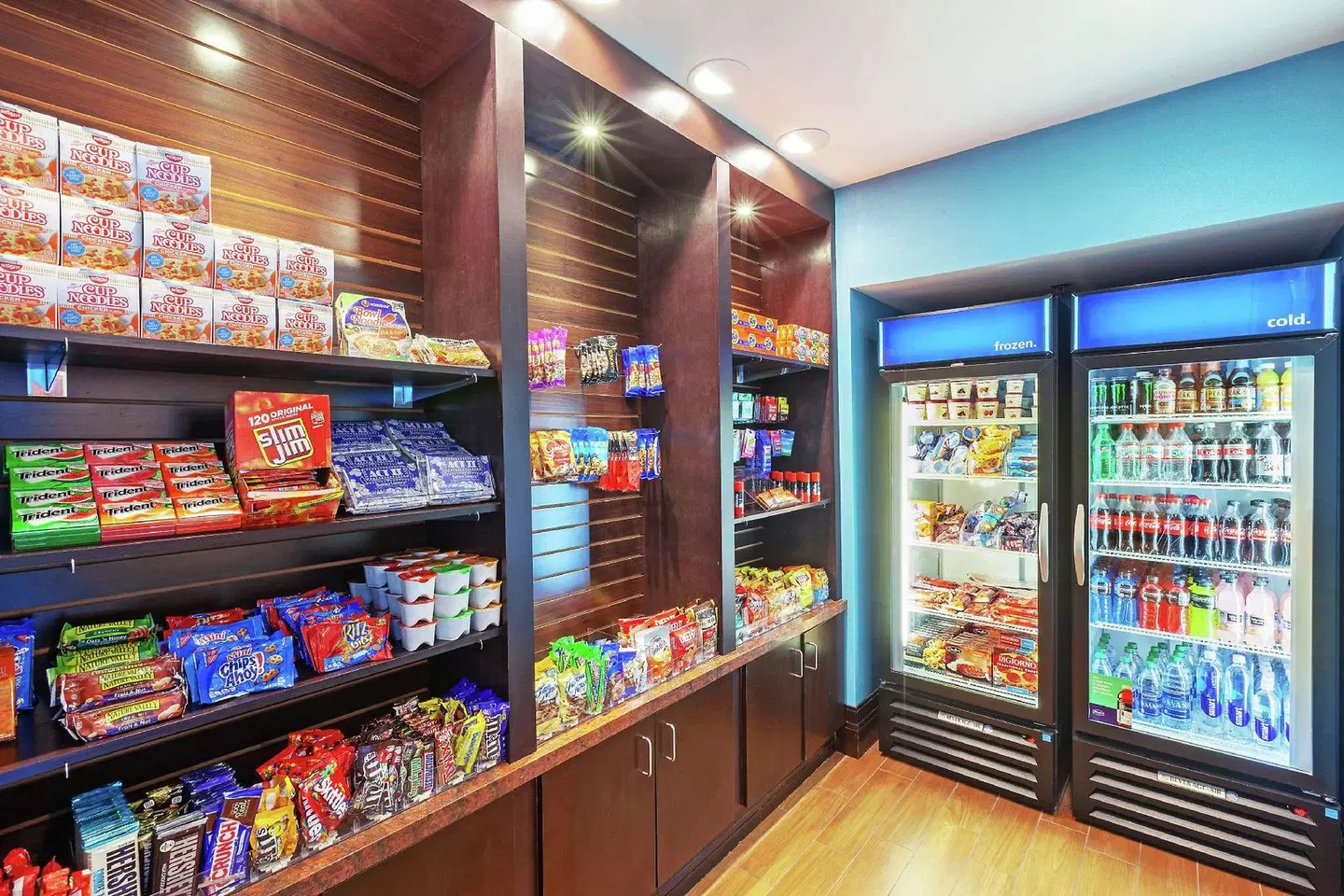 Hampton Inn & Suites Houston North IAH Bar