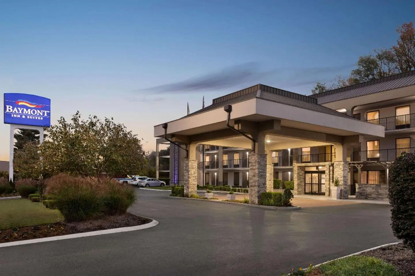 Baymont Inn & Suites - Nashville Airport/Briley EXTERIOR