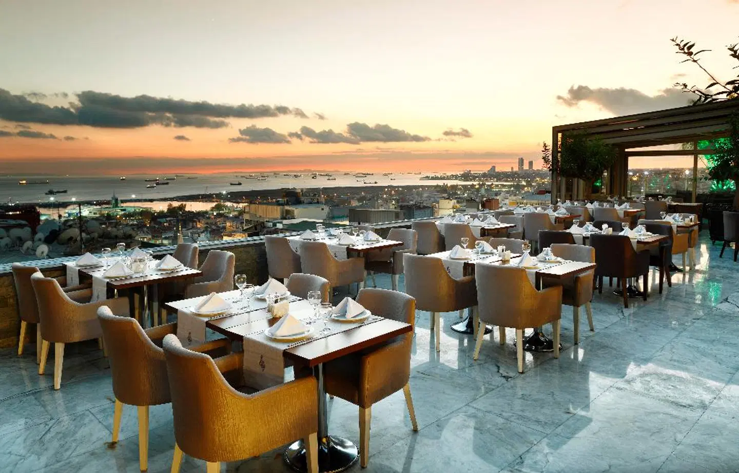 The Darkhill Hotel Restaurant