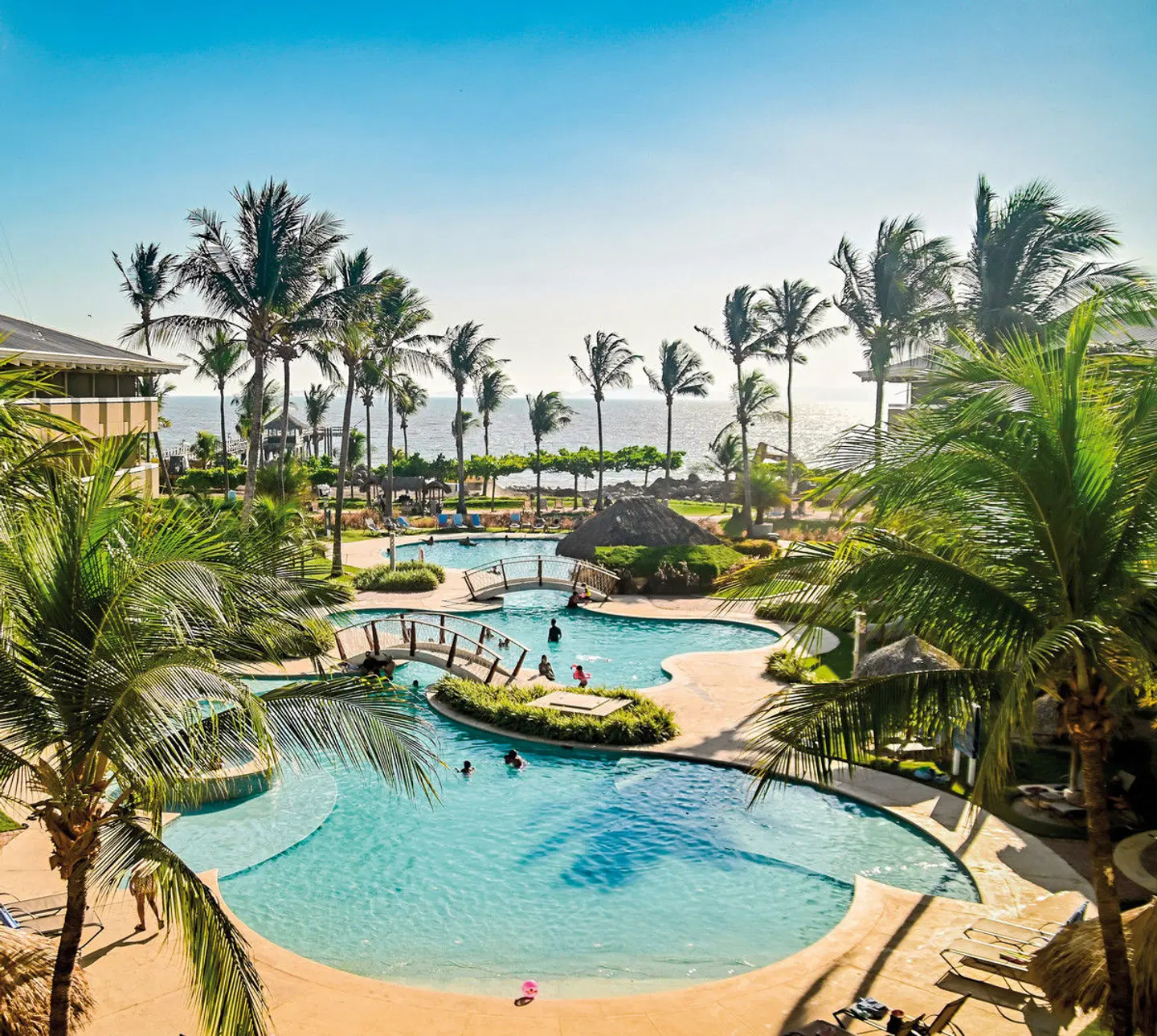 Fiesta Resort All Inclusive OUTDOOR_POOL