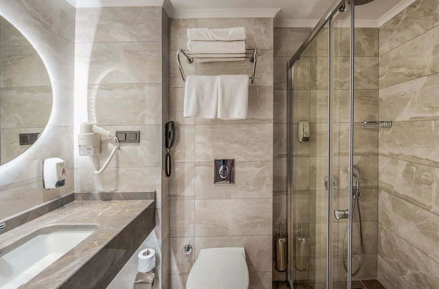 Riviera Zen Hotel Badezimmer