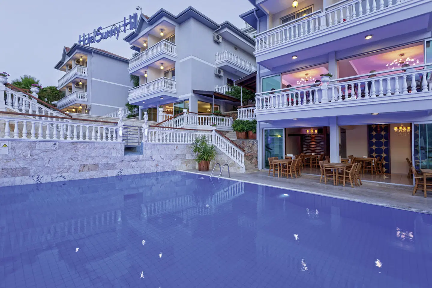 Sunny Hill Alya EXTERIOR