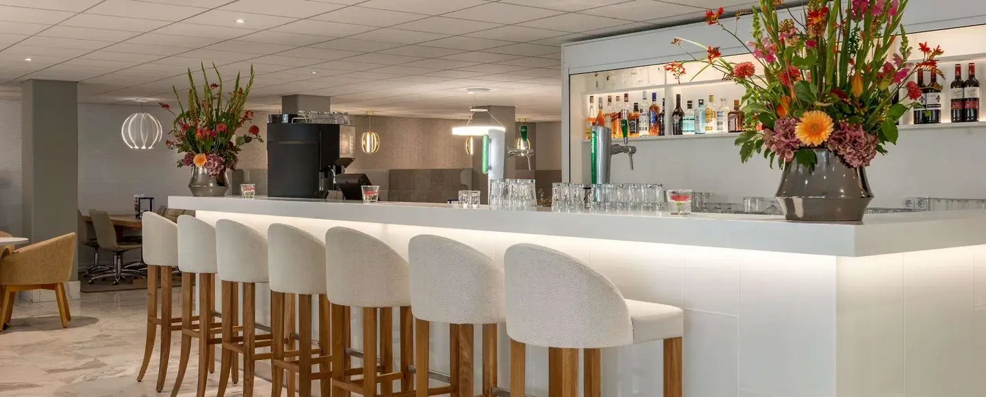 NH Amsterdam Schiphol Airport Bar