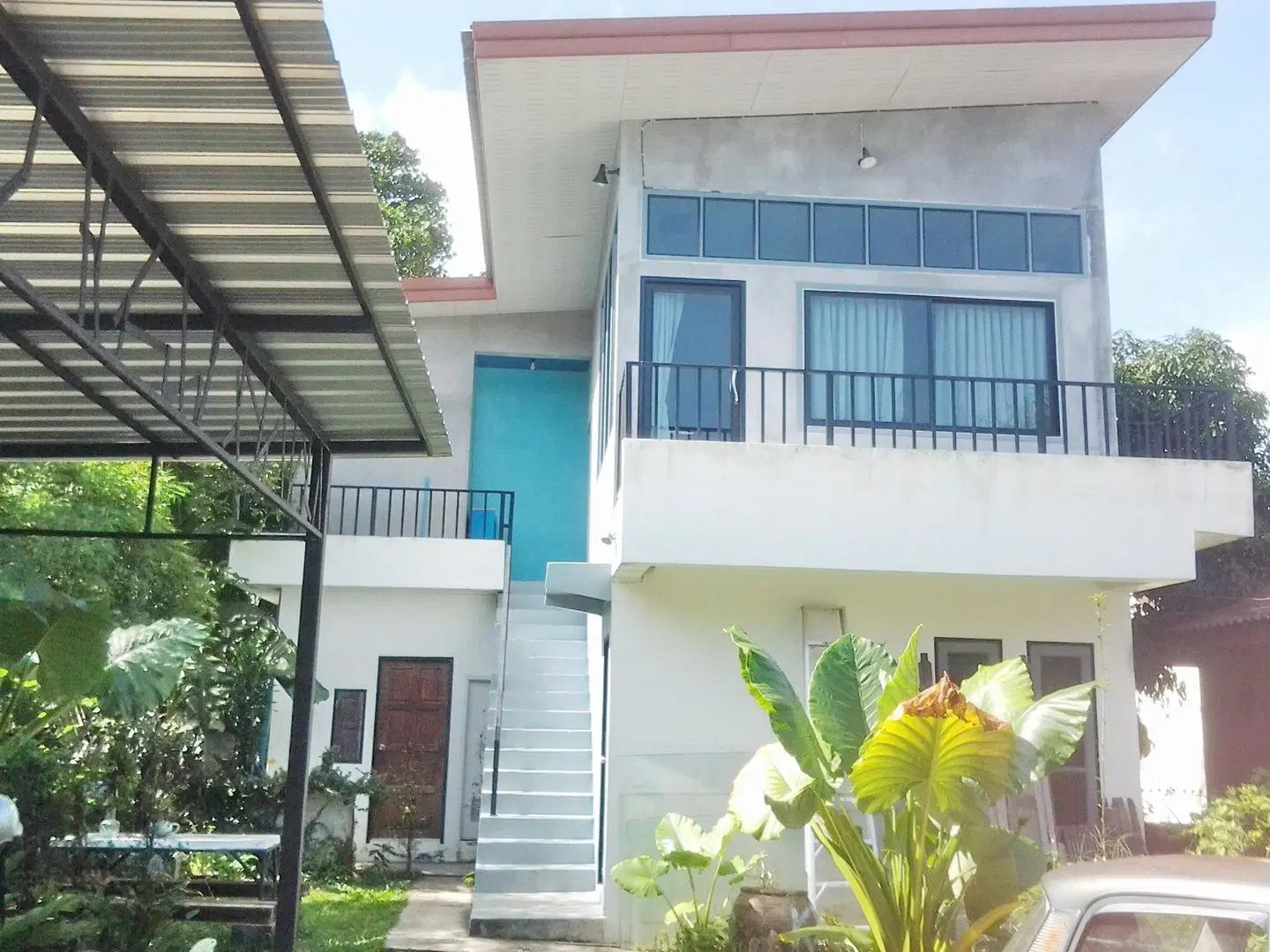 Village House TV1 EXTERIOR