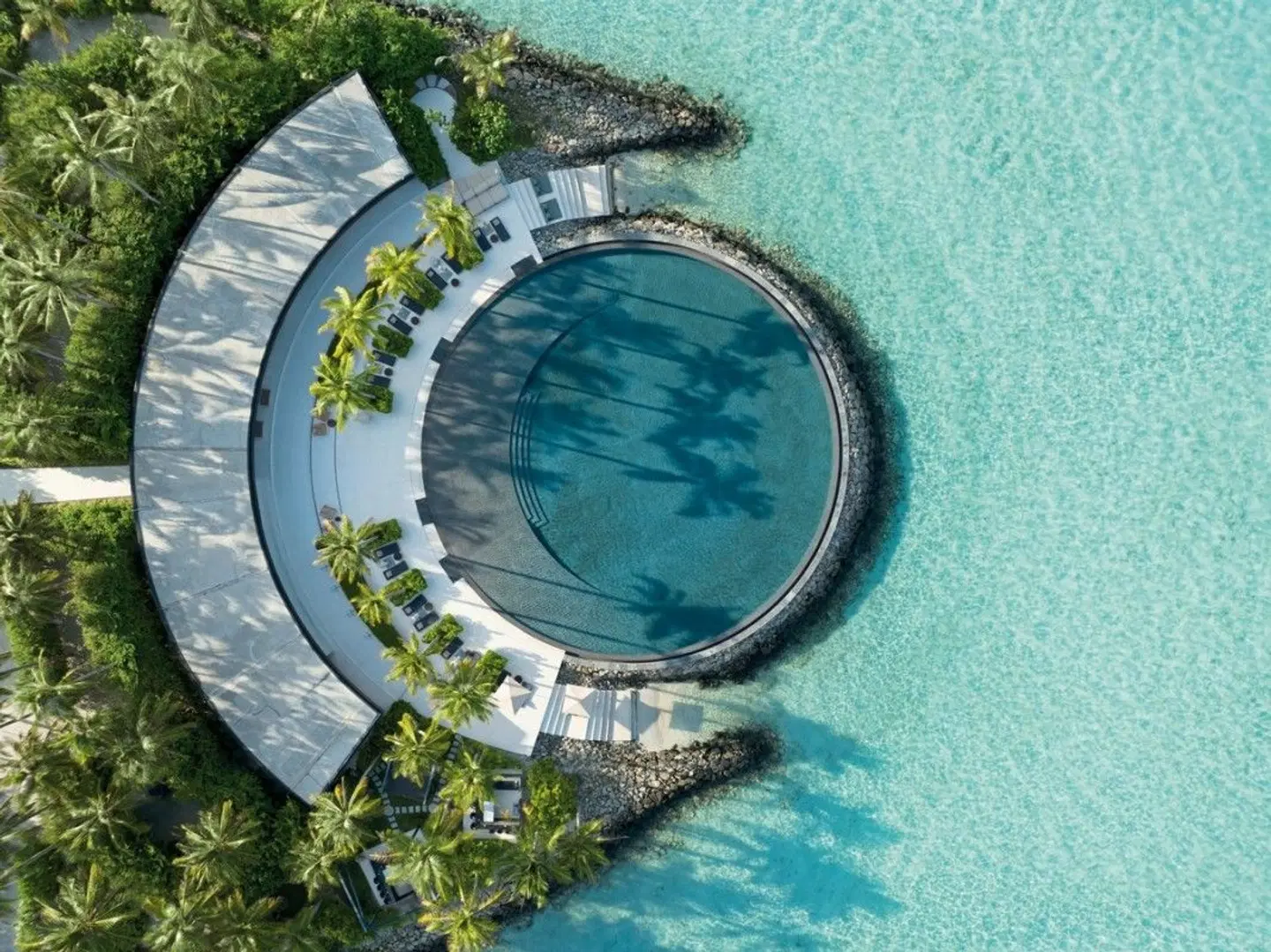 The Ritz-Carlton Maldives, Fari Islands EXTERIOR