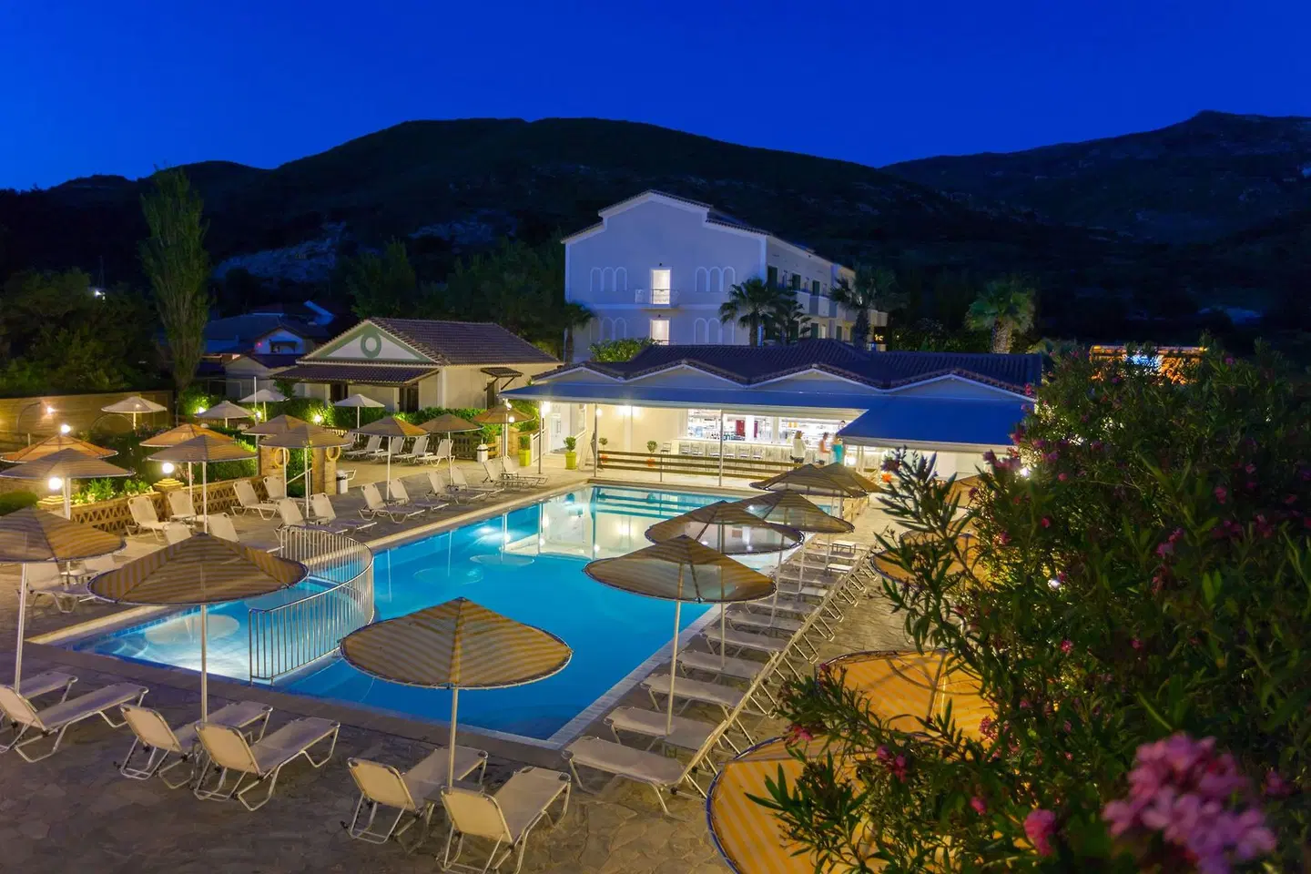 Cavo D'Oro OUTDOOR_POOL