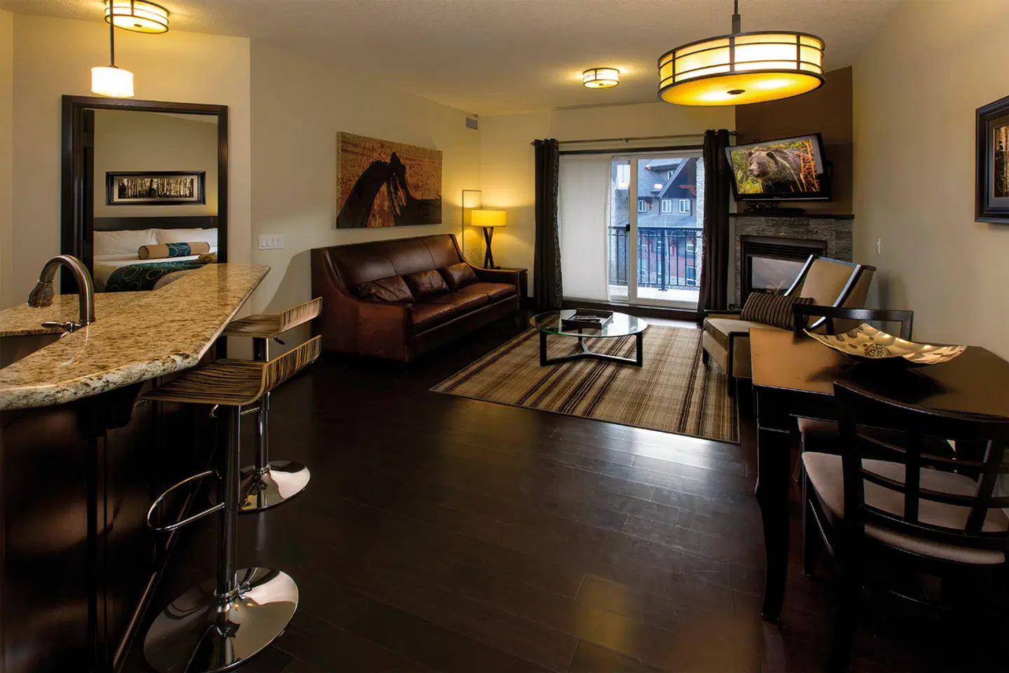 Grande Rockies Resort Bar