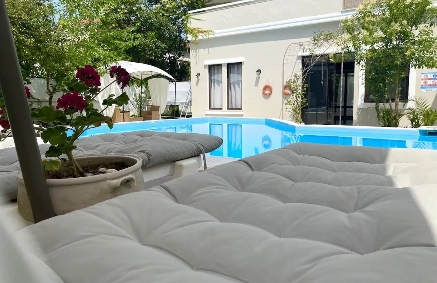 Ermis Hotels & Resorts OUTDOOR_POOL