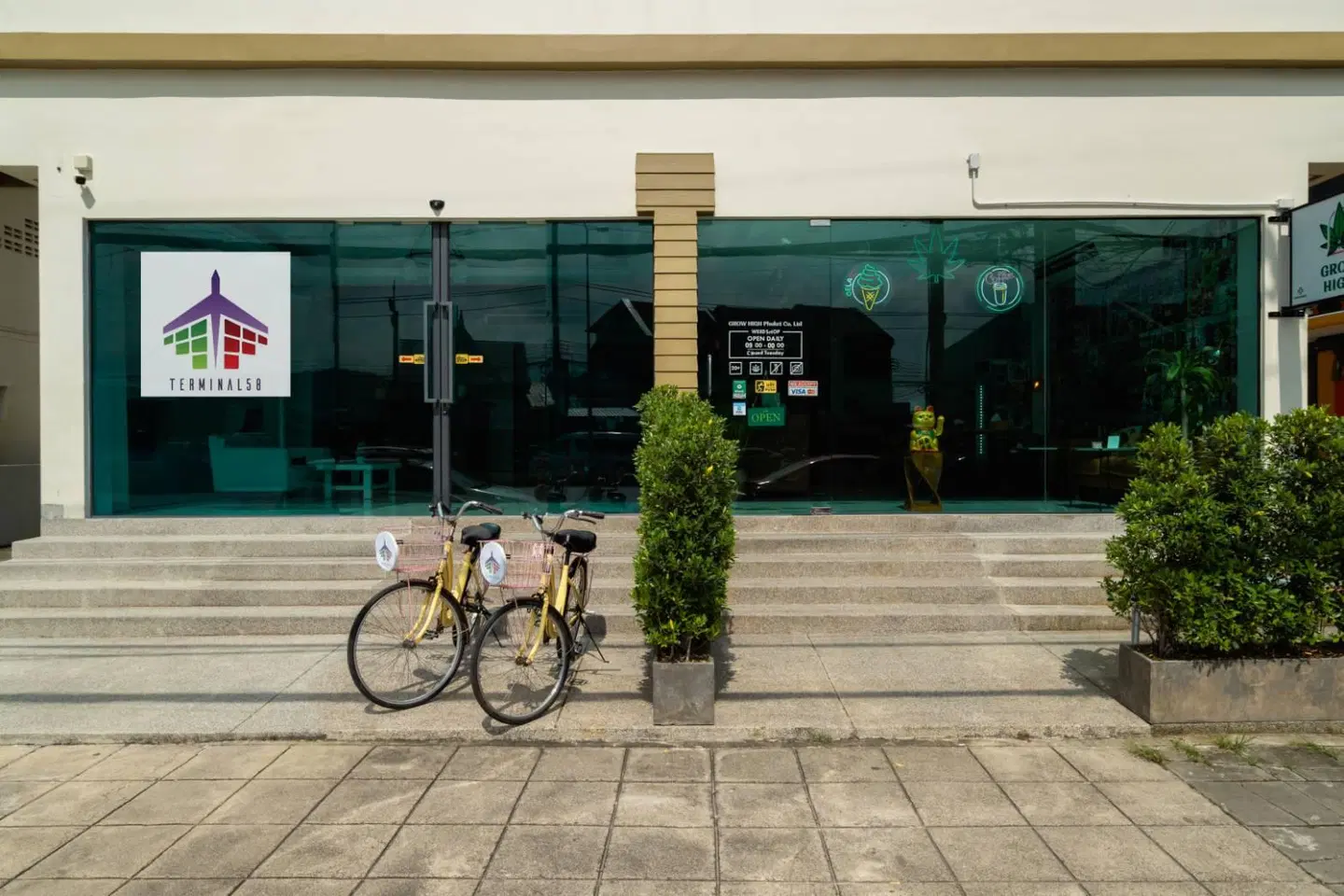 Terminal 58 EXTERIOR