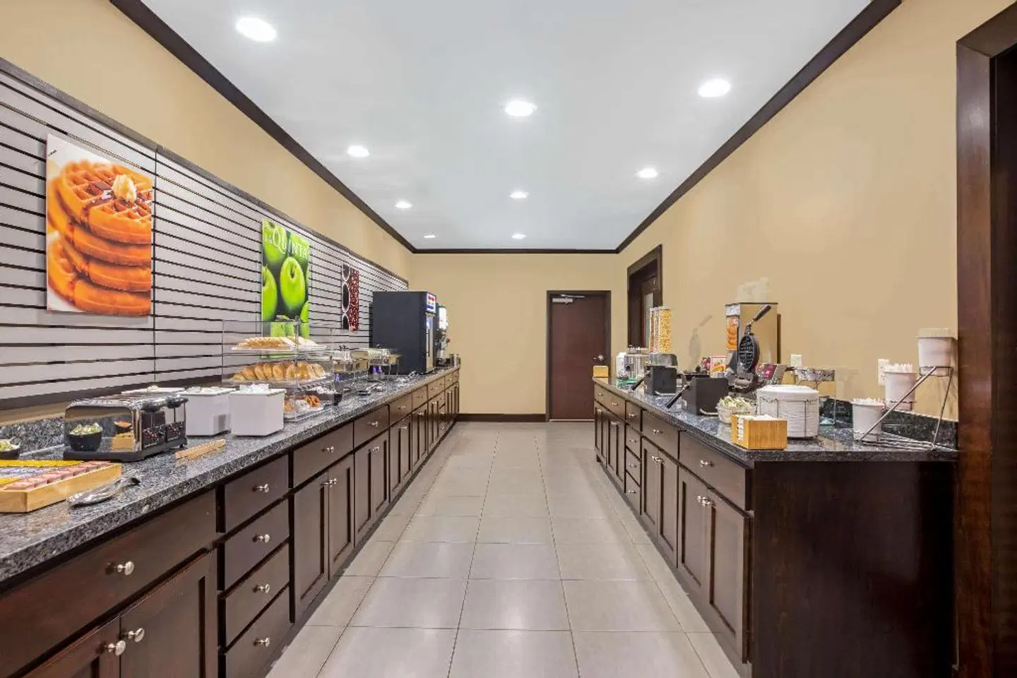 La Quinta Inn & Suites by Wyndham Sioux Falls Restaurant